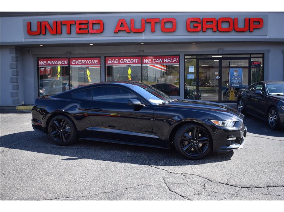 2016 Ford Mustang EcoBoost Coupe Premium's photo