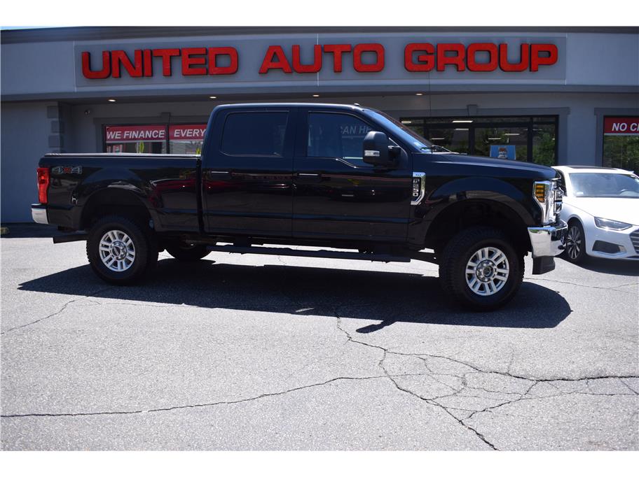 2018 Ford F-250 XLT 4x4 Crew Cab 6-3/4' Box's photo