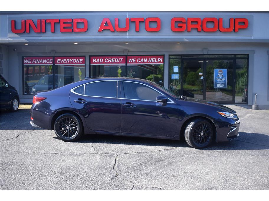 2016 Lexus ES 350 350's photo