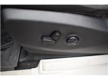 Vehicle Thumb #21