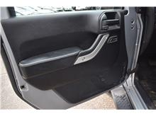 Vehicle Thumb #19