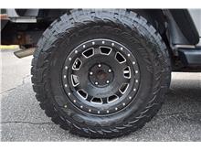 Vehicle Thumb #27