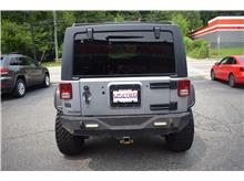 Vehicle Thumb #9