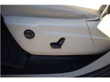 Vehicle Thumb #21