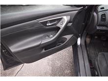 Vehicle Thumb #18
