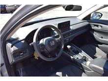 Vehicle Thumb #18
