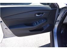 Vehicle Thumb #20
