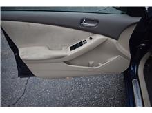 Vehicle Thumb #18