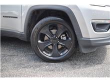 Vehicle Thumb #32