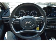 Vehicle Thumb #19