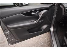 Vehicle Thumb #20