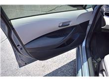 Vehicle Thumb #20