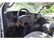 Vehicle Thumb #19