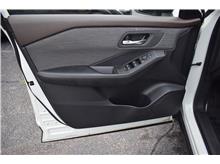 Vehicle Thumb #20