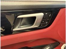 Vehicle Thumb #45