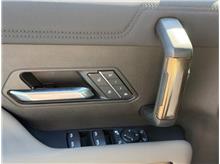 Vehicle Thumb #10