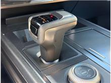 Vehicle Thumb #18