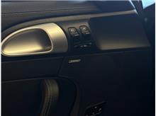 Vehicle Thumb #19