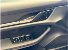 Vehicle Thumb #12