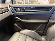 Vehicle Thumb #28