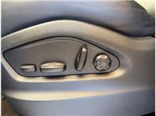 Vehicle Thumb #46