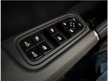 Vehicle Thumb #28