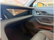 Vehicle Thumb #24