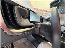 Vehicle Thumb #52