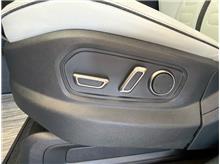 Vehicle Thumb #58