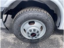 Vehicle Thumb #29