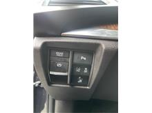 Vehicle Thumb #15