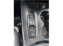 Vehicle Thumb #19