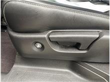 Vehicle Thumb #28