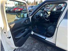 Vehicle Thumb #15