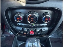 Vehicle Thumb #26