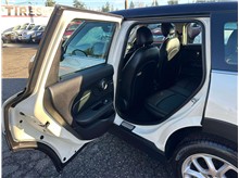 Vehicle Thumb #32
