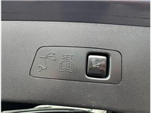 Vehicle Thumb #24