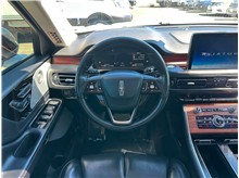 Vehicle Thumb #17