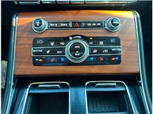 Vehicle Thumb #26