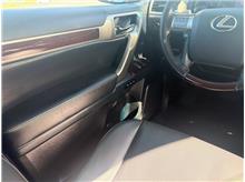 Vehicle Thumb #18