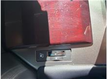 Vehicle Thumb #26