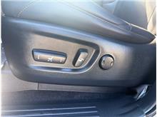 Vehicle Thumb #34