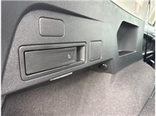 Vehicle Thumb #22
