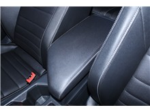 Vehicle Thumb #22