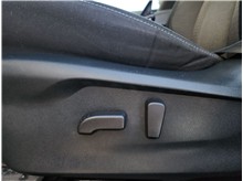 Vehicle Thumb #36