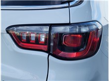 Vehicle Thumb #26
