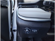 Vehicle Thumb #41