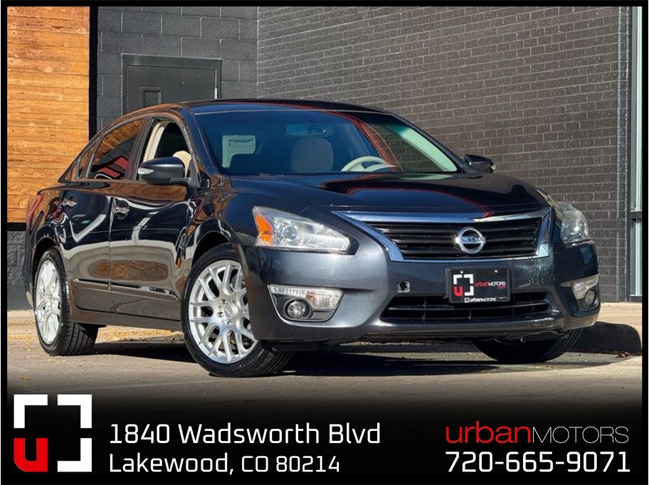 2013 Nissan Altima from Urban Motors Red