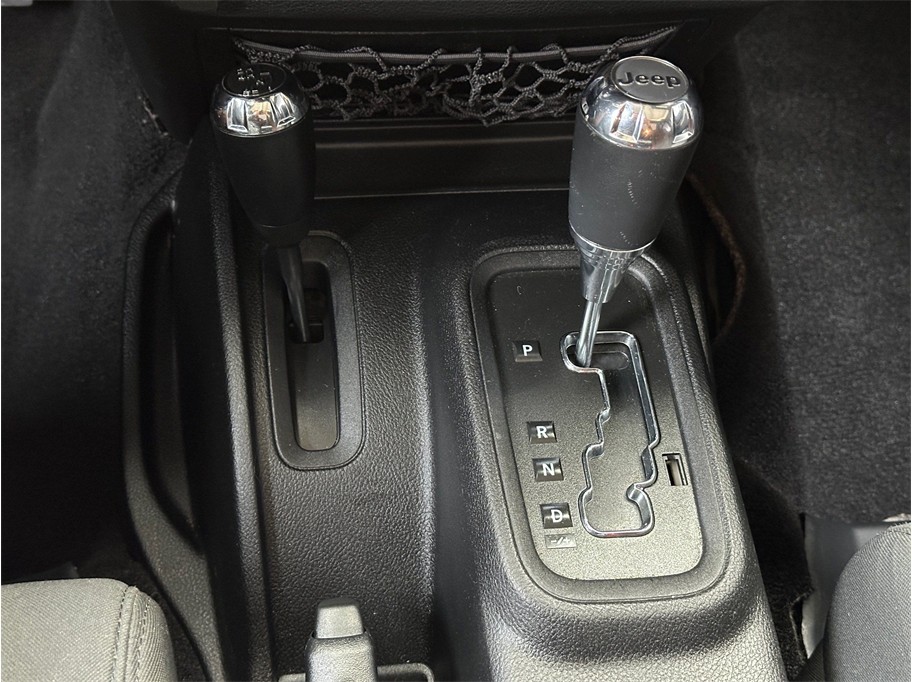 2012 Jeep Wrangler Unlimited Sport - Photo 28