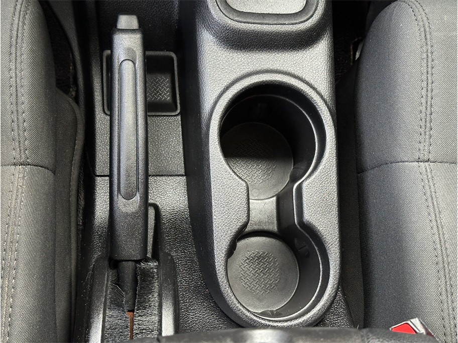 2012 Jeep Wrangler Unlimited Sport - Photo 29